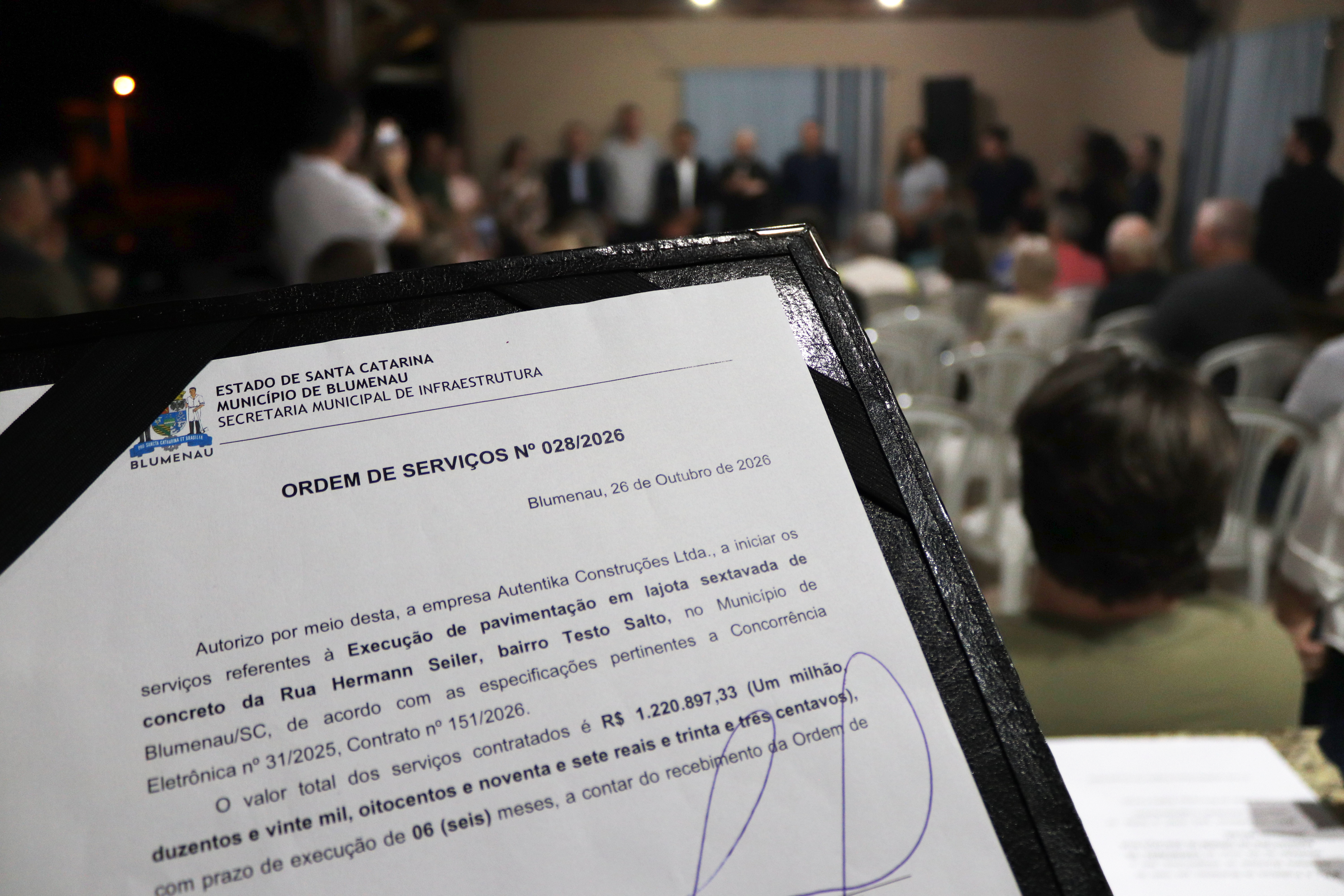 Ordem de serviço para pavimentação da Rua Hermann Seiler é assinada nesta quinta-feira, dia 29