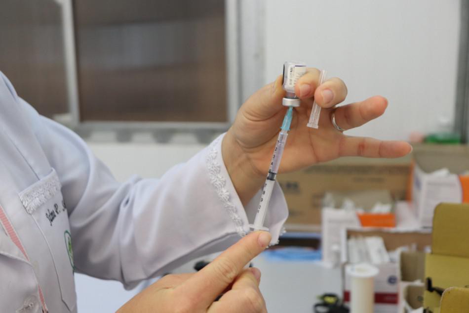 Prefeitura de Blumenau abre agendamento para doses de reforço contra a Covid-19