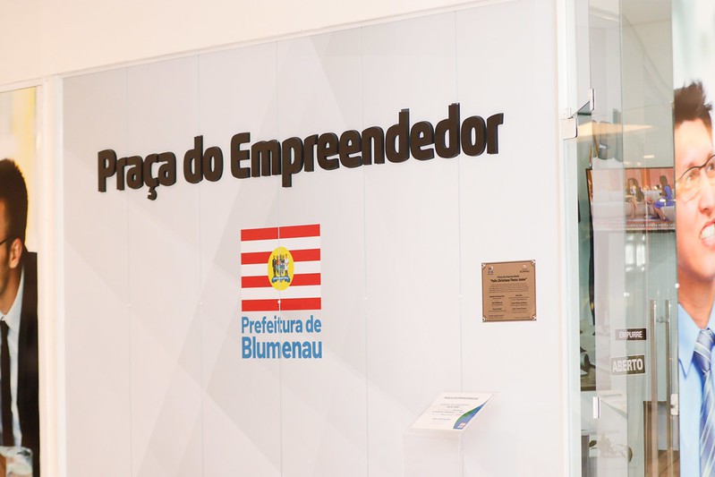 Praça do Empreendedor oferece consultoria gratuita sobre marketing e vendas