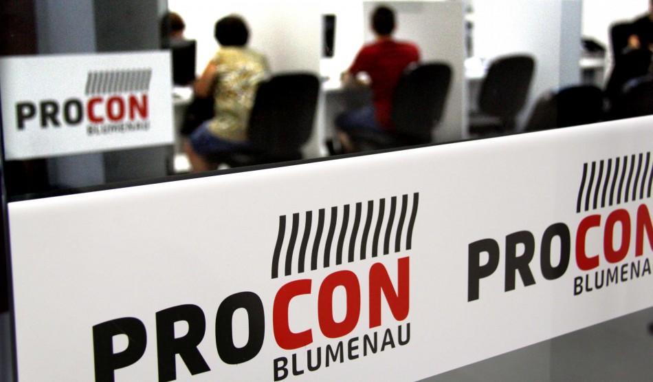 Procon de Blumenau elabora nota técnica para regularizar o funcionamento da empresa Pneu Z na cidade